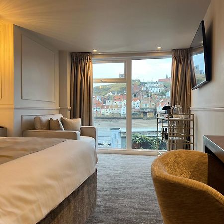 Number 3 Pier Road Suites Whitby Eksteriør billede